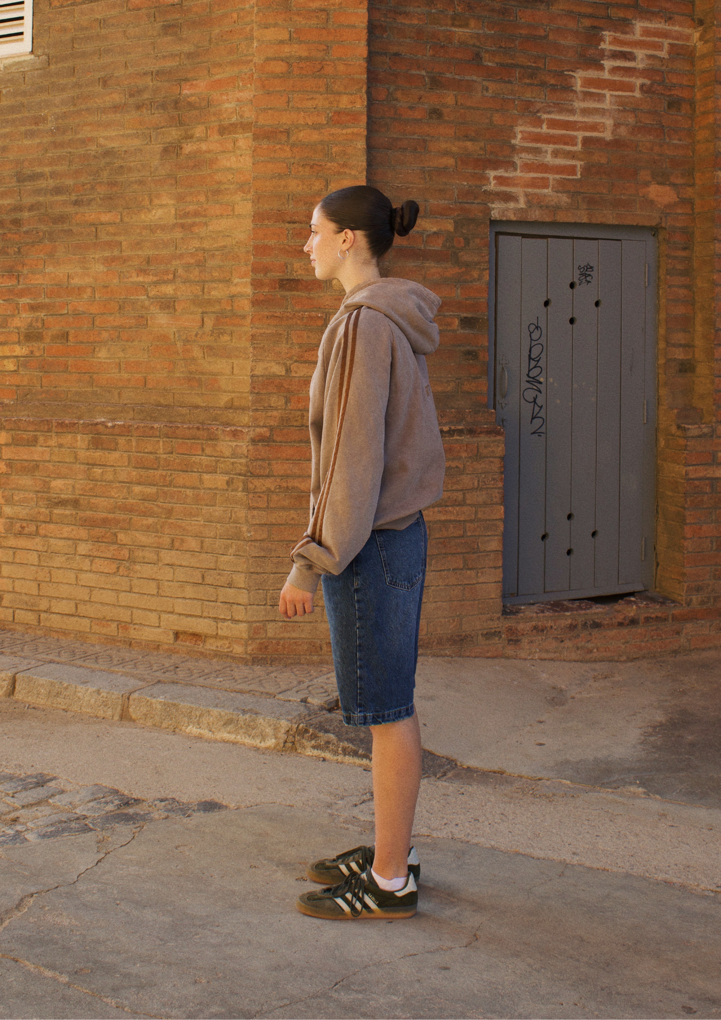 NOTORIOUS BROWN HOODIE