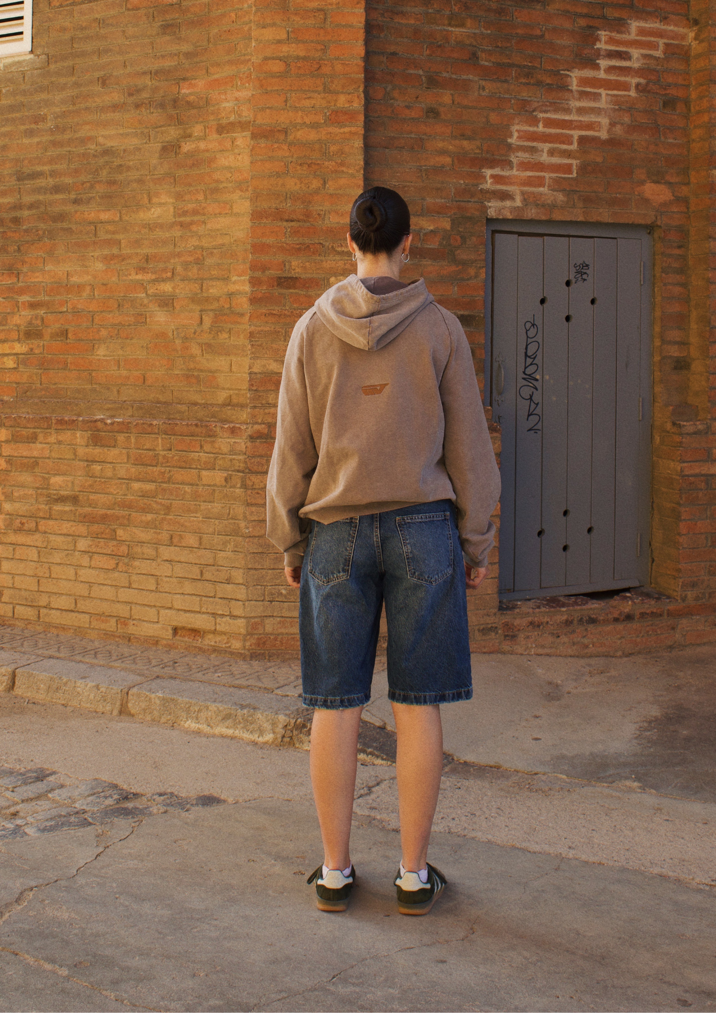 NOTORIOUS BROWN HOODIE