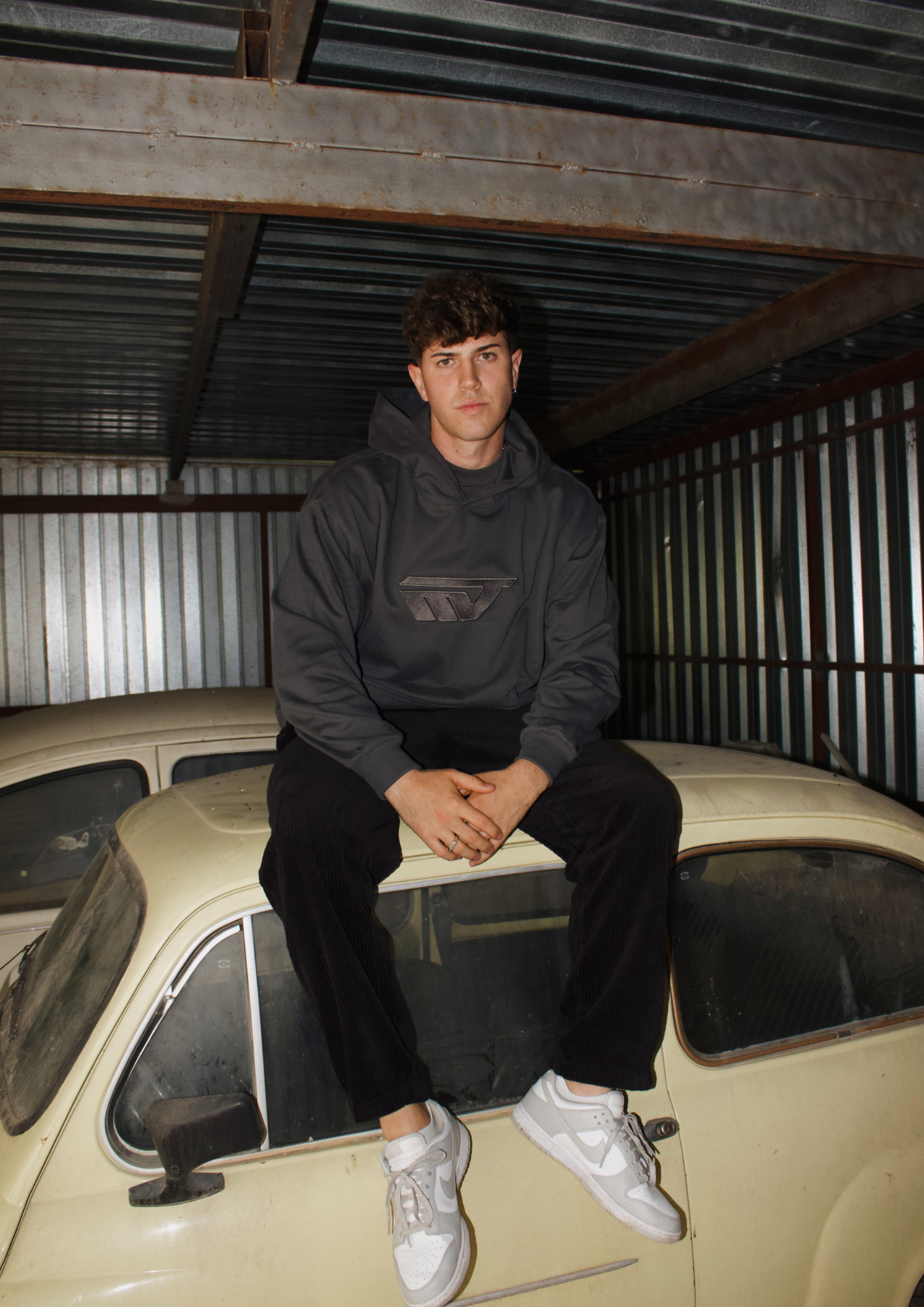 MVT HOODIE