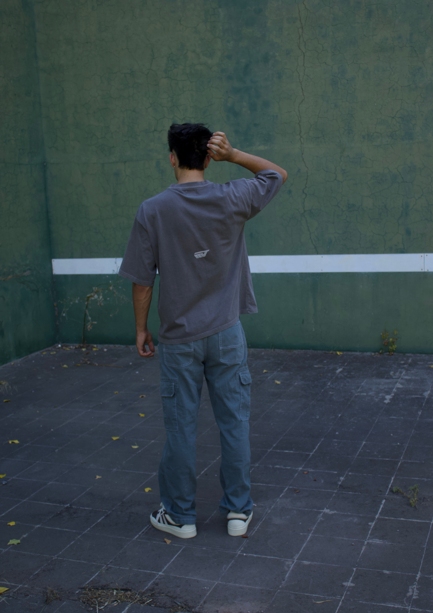 STONE GREY TEE